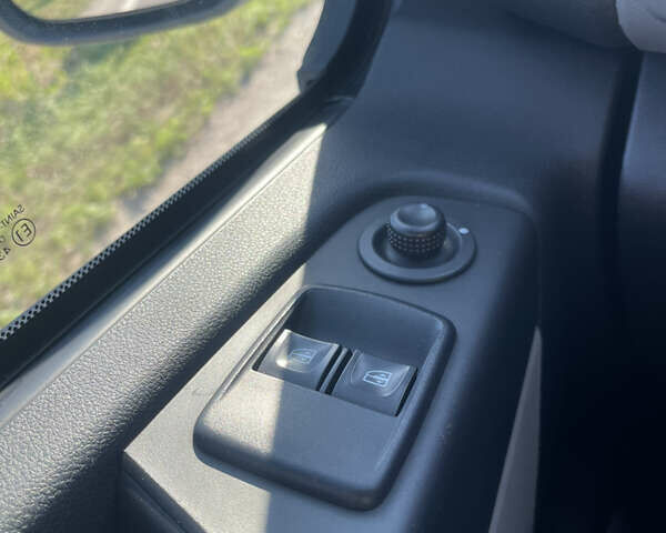 Рено Трафик, объемом двигателя 0 л и пробегом 1000 тыс. км за 15000 $, фото 18 на Automoto.ua