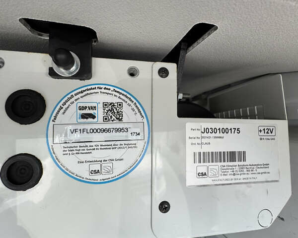 Рено Трафик, объемом двигателя 0 л и пробегом 242 тыс. км за 19900 $, фото 25 на Automoto.ua