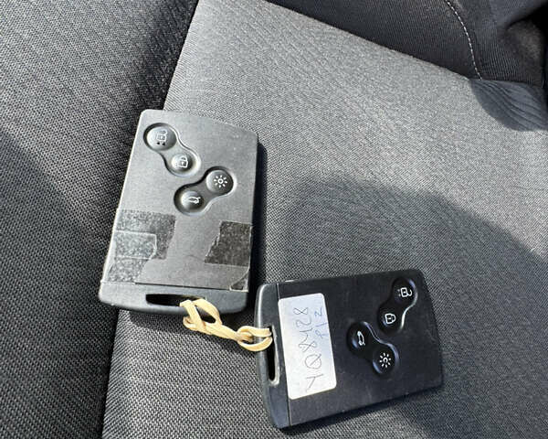 Рено Трафик, объемом двигателя 0 л и пробегом 242 тыс. км за 19900 $, фото 16 на Automoto.ua