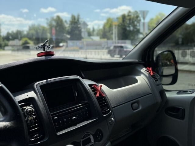 Рено Трафик, объемом двигателя 0 л и пробегом 0 тыс. км за 13500 $, фото 3 на Automoto.ua