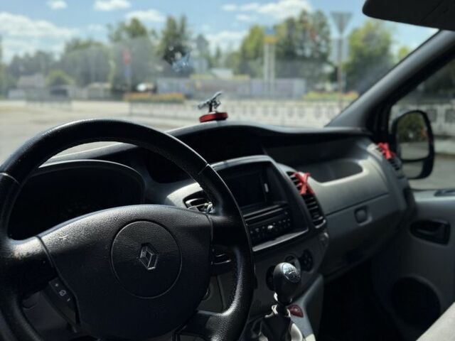 Рено Трафик, объемом двигателя 0 л и пробегом 0 тыс. км за 13500 $, фото 2 на Automoto.ua