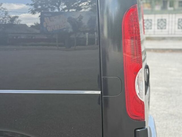 Рено Трафик, объемом двигателя 0 л и пробегом 0 тыс. км за 13500 $, фото 14 на Automoto.ua