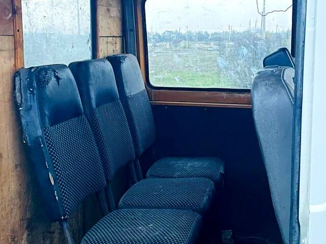 Рено Трафик, объемом двигателя 2 л и пробегом 299 тыс. км за 1150 $, фото 7 на Automoto.ua