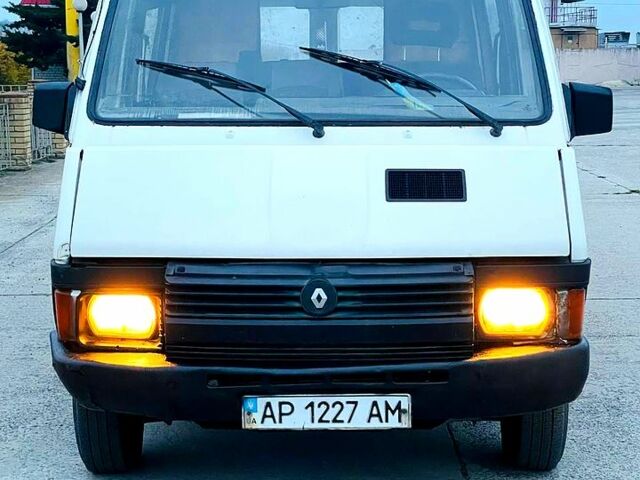 Рено Трафик, объемом двигателя 2 л и пробегом 299 тыс. км за 1150 $, фото 4 на Automoto.ua