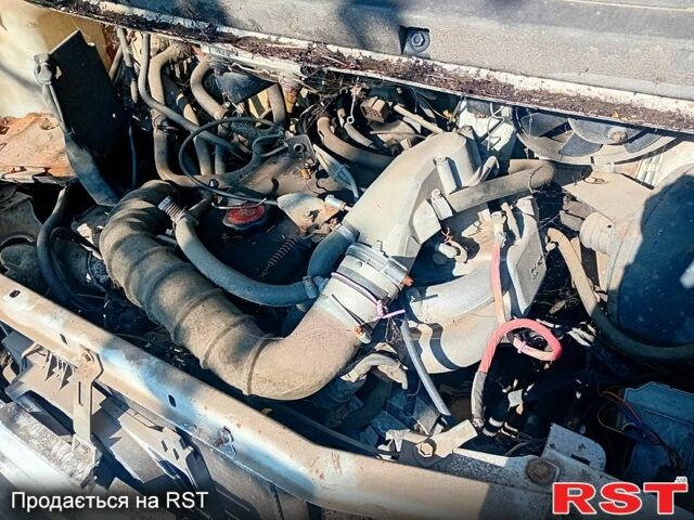 Рено Трафік, об'ємом двигуна 2.2 л та пробігом 0 тис. км за 1000 $, фото 4 на Automoto.ua