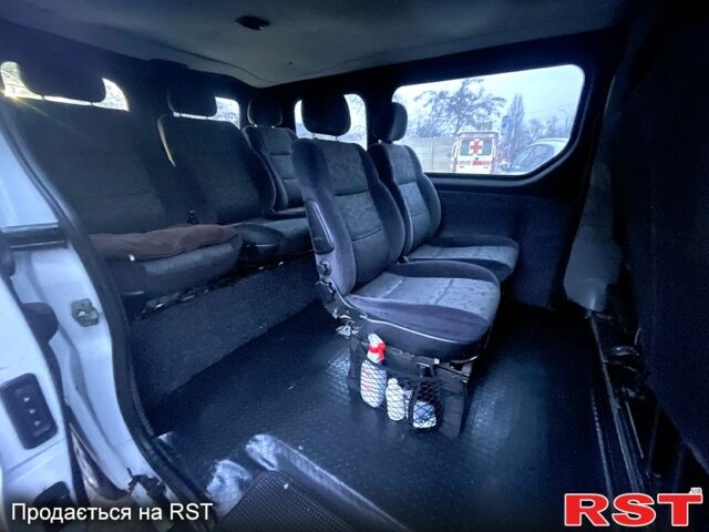 Рено Трафік, об'ємом двигуна 1.9 л та пробігом 367 тис. км за 6200 $, фото 4 на Automoto.ua