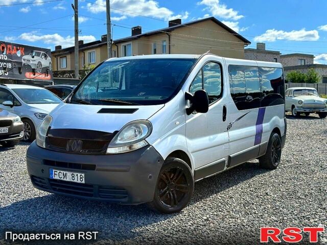 Рено Трафик 2003 в Харькове на Automoto.ua Рено Трафик, объемом двигателя 1.9 л и пробегом 400 тыс. км за 3899 $, фото 1 на Automoto.ua