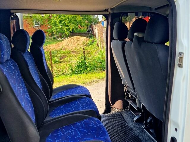 Рено Трафік, об'ємом двигуна 2.5 л та пробігом 400 тис. км за 7770 $, фото 4 на Automoto.ua