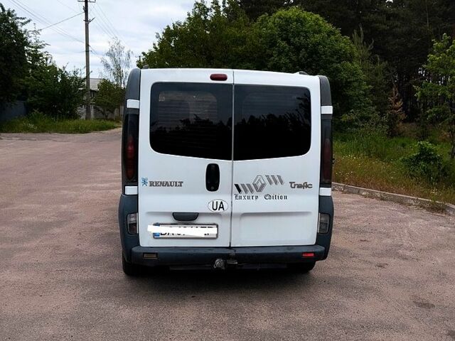 Рено Трафик, объемом двигателя 1.9 л и пробегом 280 тыс. км за 6500 $, фото 1 на Automoto.ua