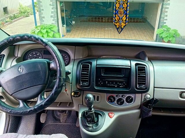 Рено Трафик, объемом двигателя 2 л и пробегом 342 тыс. км за 6700 $, фото 12 на Automoto.ua
