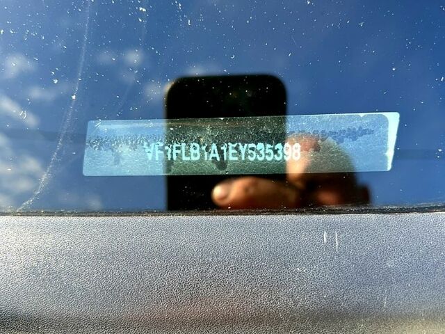 Рено Трафик, объемом двигателя 2.2 л и пробегом 342 тыс. км за 13600 $, фото 11 на Automoto.ua