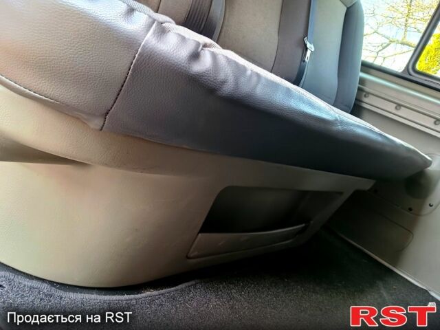 Рено Трафик, объемом двигателя 2 л и пробегом 0 тыс. км за 400 $, фото 4 на Automoto.ua