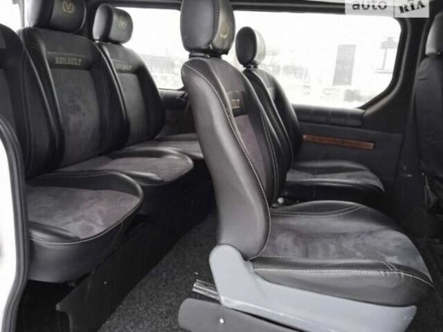 Белый Рено Трафик пасс., объемом двигателя 1.9 л и пробегом 290 тыс. км за 7500 $, фото 6 на Automoto.ua
