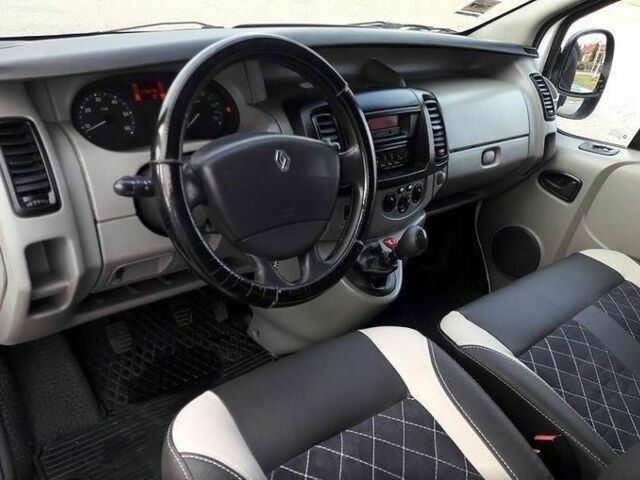 Білий Рено Трафік пас., об'ємом двигуна 0 л та пробігом 350 тис. км за 2500 $, фото 7 на Automoto.ua