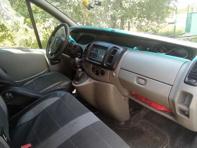 Зелений Рено Трафік пас., об'ємом двигуна 0 л та пробігом 280 тис. км за 7600 $, фото 12 на Automoto.ua