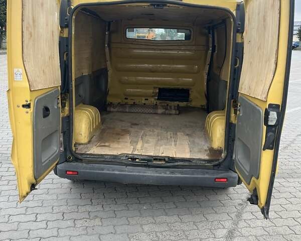 Жовтий Рено Трафік, об'ємом двигуна 1.9 л та пробігом 400 тис. км за 2700 $, фото 7 на Automoto.ua