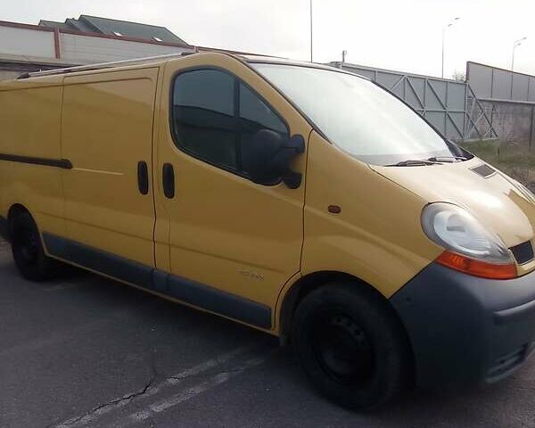 Желтый Рено Трафик, объемом двигателя 0 л и пробегом 280 тыс. км за 6200 $, фото 1 на Automoto.ua