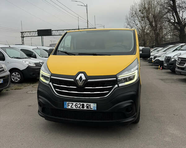 Жовтий Рено Трафік, об'ємом двигуна 2 л та пробігом 220 тис. км за 18900 $, фото 3 на Automoto.ua