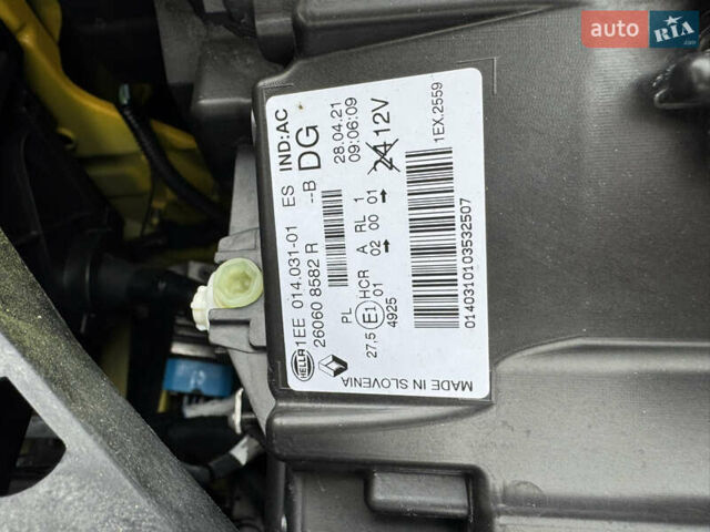 Жовтий Рено Трафік, об'ємом двигуна 2 л та пробігом 220 тис. км за 18900 $, фото 23 на Automoto.ua