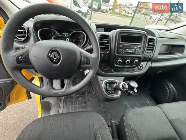 Жовтий Рено Трафік, об'ємом двигуна 2 л та пробігом 220 тис. км за 18900 $, фото 16 на Automoto.ua