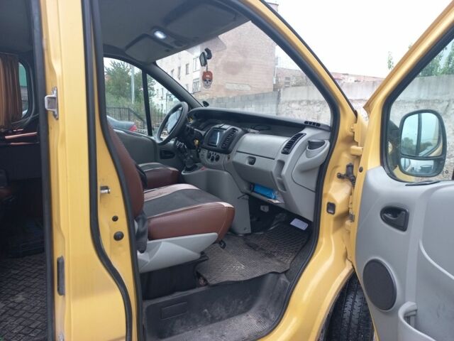 Желтый Рено Трафик, объемом двигателя 1.9 л и пробегом 573 тыс. км за 5500 $, фото 7 на Automoto.ua