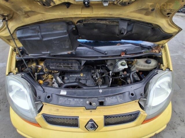 Желтый Рено Трафик, объемом двигателя 0 л и пробегом 320 тыс. км за 3444 $, фото 2 на Automoto.ua