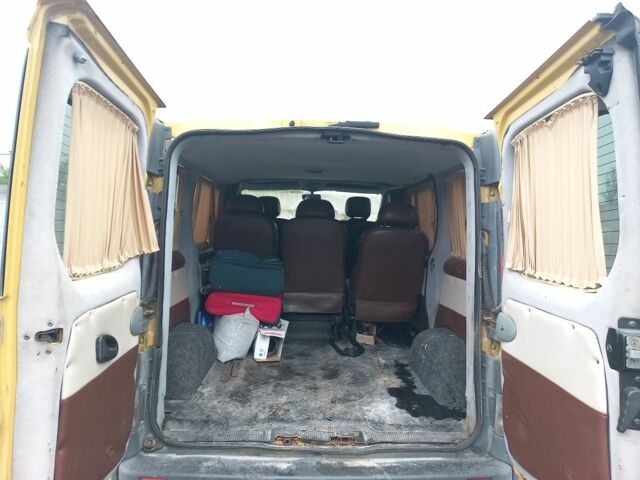 Желтый Рено Трафик, объемом двигателя 1.9 л и пробегом 573 тыс. км за 5500 $, фото 5 на Automoto.ua