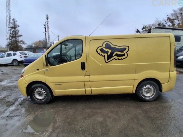 Желтый Рено Трафик, объемом двигателя 0 л и пробегом 320 тыс. км за 3444 $, фото 1 на Automoto.ua