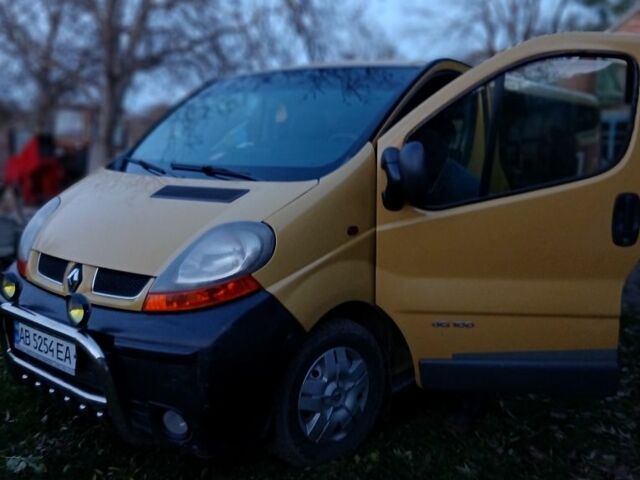 Желтый Рено Трафик, объемом двигателя 1.9 л и пробегом 300 тыс. км за 8500 $, фото 2 на Automoto.ua