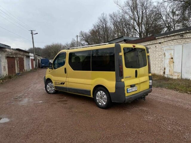 Жовтий Рено Трафік, об'ємом двигуна 1.9 л та пробігом 420 тис. км за 6500 $, фото 4 на Automoto.ua