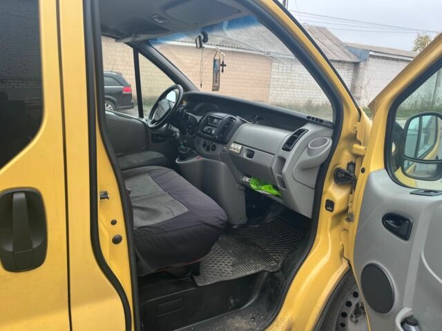 Жовтий Рено Трафік, об'ємом двигуна 1.9 л та пробігом 280 тис. км за 5500 $, фото 5 на Automoto.ua