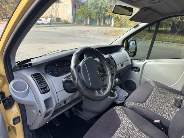 Жовтий Рено Трафік, об'ємом двигуна 1.9 л та пробігом 400 тис. км за 6300 $, фото 3 на Automoto.ua