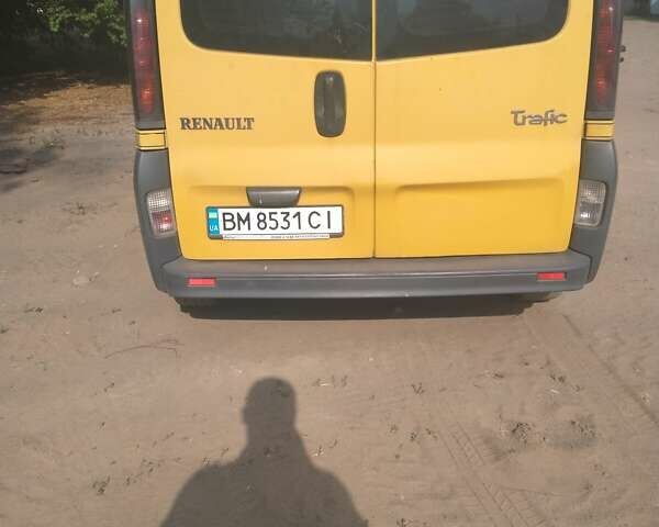 Желтый Рено Трафик, объемом двигателя 1.87 л и пробегом 330 тыс. км за 5800 $, фото 2 на Automoto.ua