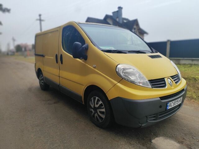 Желтый Рено Трафик, объемом двигателя 1.9 л и пробегом 410 тыс. км за 3950 $, фото 3 на Automoto.ua