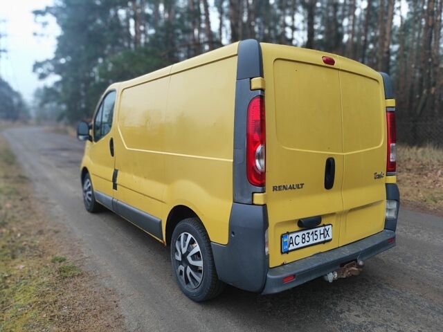 Желтый Рено Трафик, объемом двигателя 1.9 л и пробегом 410 тыс. км за 3950 $, фото 6 на Automoto.ua