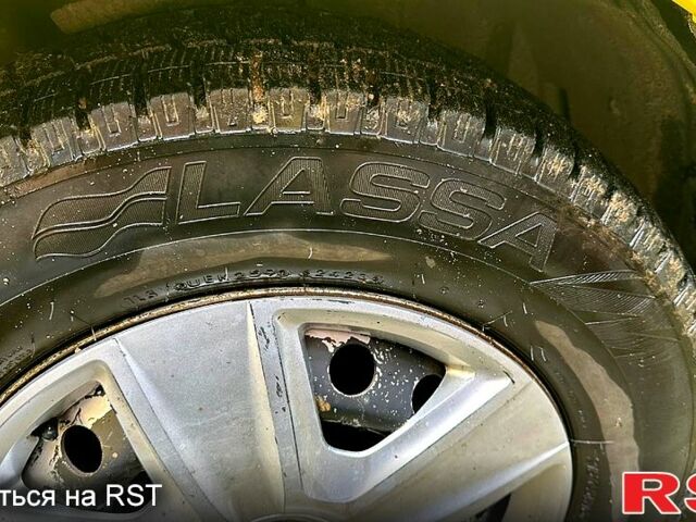 Жовтий Рено Трафік, об'ємом двигуна 2 л та пробігом 172 тис. км за 11999 $, фото 4 на Automoto.ua