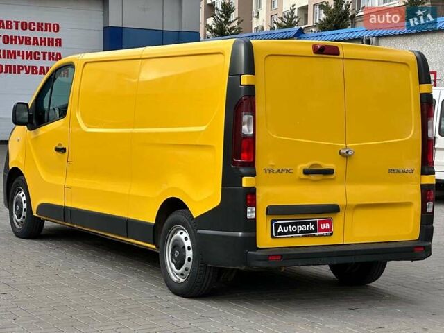 Желтый Рено Трафик, объемом двигателя 1.6 л и пробегом 170 тыс. км за 12990 $, фото 6 на Automoto.ua