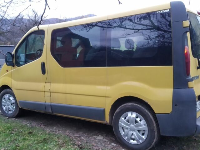 Желтый Рено Трафик, объемом двигателя 1.9 л и пробегом 374 тыс. км за 5200 $, фото 5 на Automoto.ua