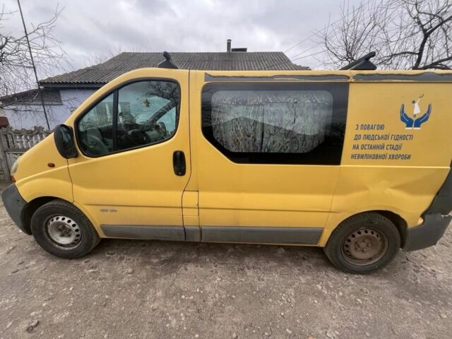 Желтый Рено Трафик, объемом двигателя 0 л и пробегом 3 тыс. км за 3200 $, фото 1 на Automoto.ua