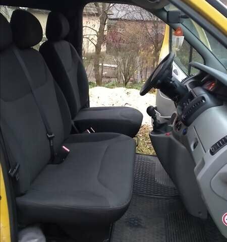 Желтый Рено Трафик, объемом двигателя 1.87 л и пробегом 374 тыс. км за 5200 $, фото 8 на Automoto.ua