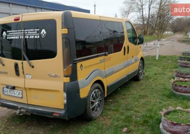 Желтый Рено Трафик, объемом двигателя 1.9 л и пробегом 450 тыс. км за 5700 $, фото 7 на Automoto.ua