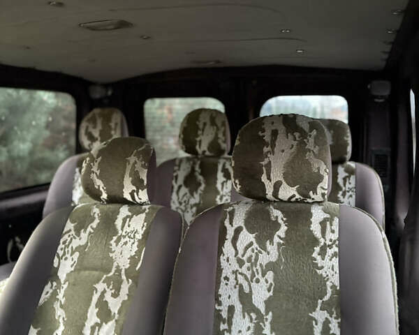 Желтый Рено Трафик, объемом двигателя 1.9 л и пробегом 315 тыс. км за 4950 $, фото 4 на Automoto.ua