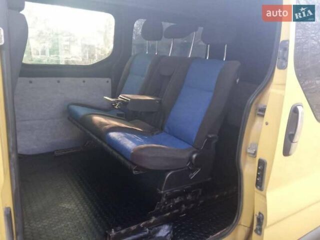 Жовтий Рено Трафік, об'ємом двигуна 1.87 л та пробігом 336 тис. км за 4400 $, фото 1 на Automoto.ua