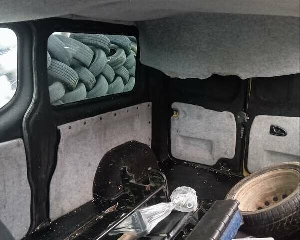 Жовтий Рено Трафік, об'ємом двигуна 1.87 л та пробігом 336 тис. км за 4400 $, фото 4 на Automoto.ua