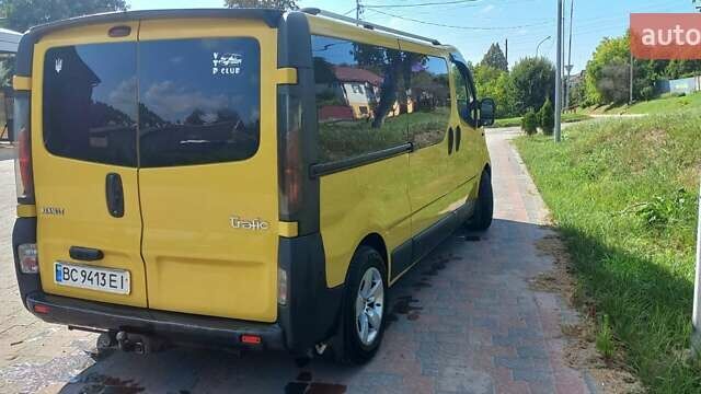 Желтый Рено Трафик, объемом двигателя 1.87 л и пробегом 420 тыс. км за 7800 $, фото 9 на Automoto.ua