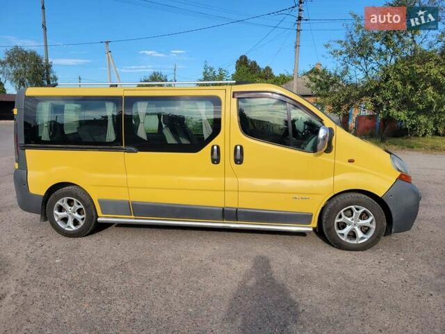 Желтый Рено Трафик, объемом двигателя 1.9 л и пробегом 350 тыс. км за 7800 $, фото 8 на Automoto.ua