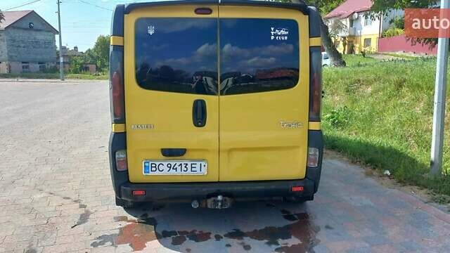 Желтый Рено Трафик, объемом двигателя 1.87 л и пробегом 420 тыс. км за 7800 $, фото 3 на Automoto.ua
