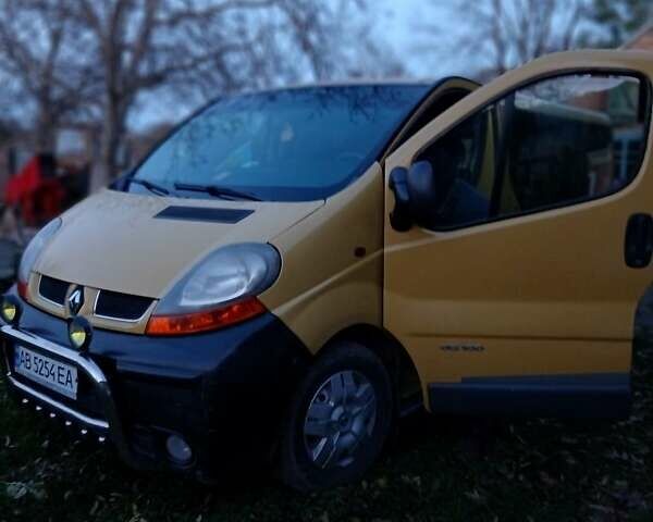 Жовтий Рено Трафік, об'ємом двигуна 1.9 л та пробігом 300 тис. км за 8500 $, фото 1 на Automoto.ua