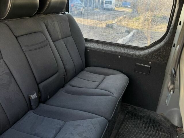 Желтый Рено Трафик, объемом двигателя 1.9 л и пробегом 450 тыс. км за 5200 $, фото 5 на Automoto.ua