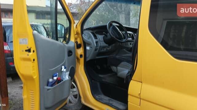 Желтый Рено Трафик, объемом двигателя 1.87 л и пробегом 390 тыс. км за 6500 $, фото 25 на Automoto.ua